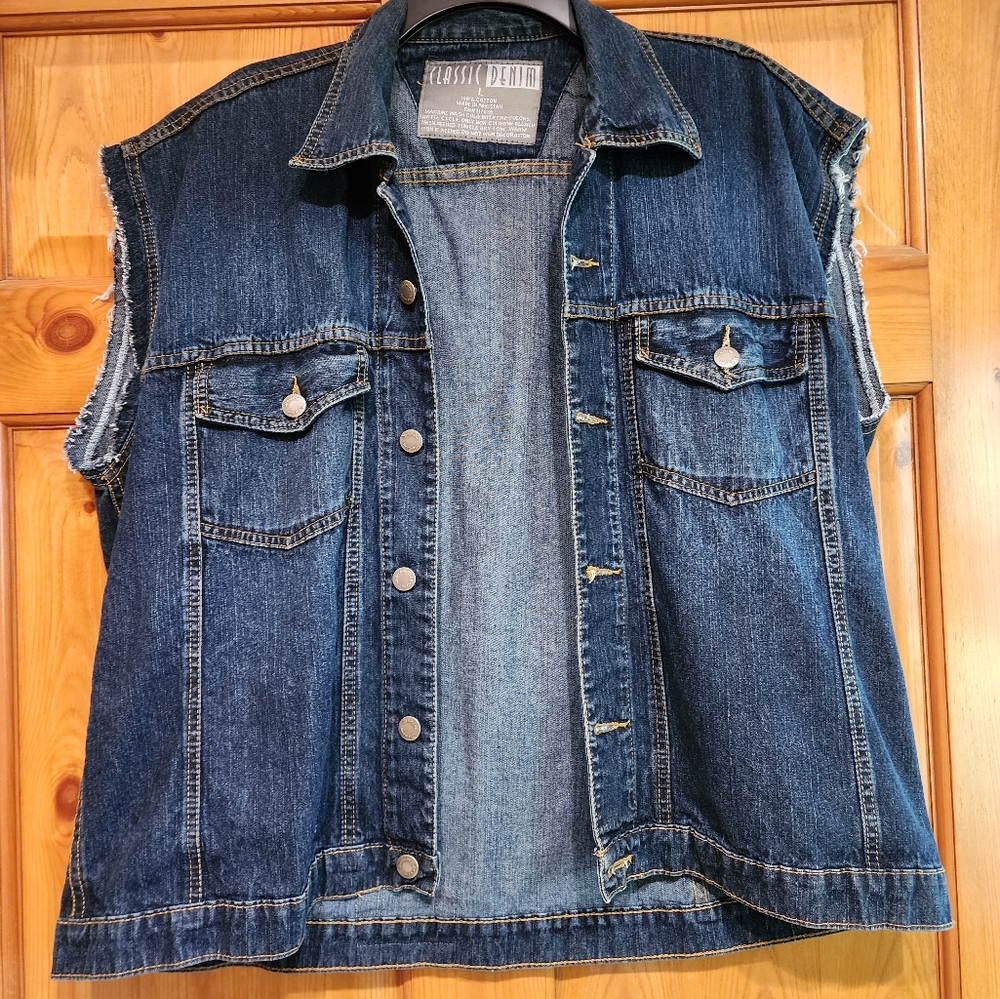 Classic Denim Sleeveless Jacket, Size Large